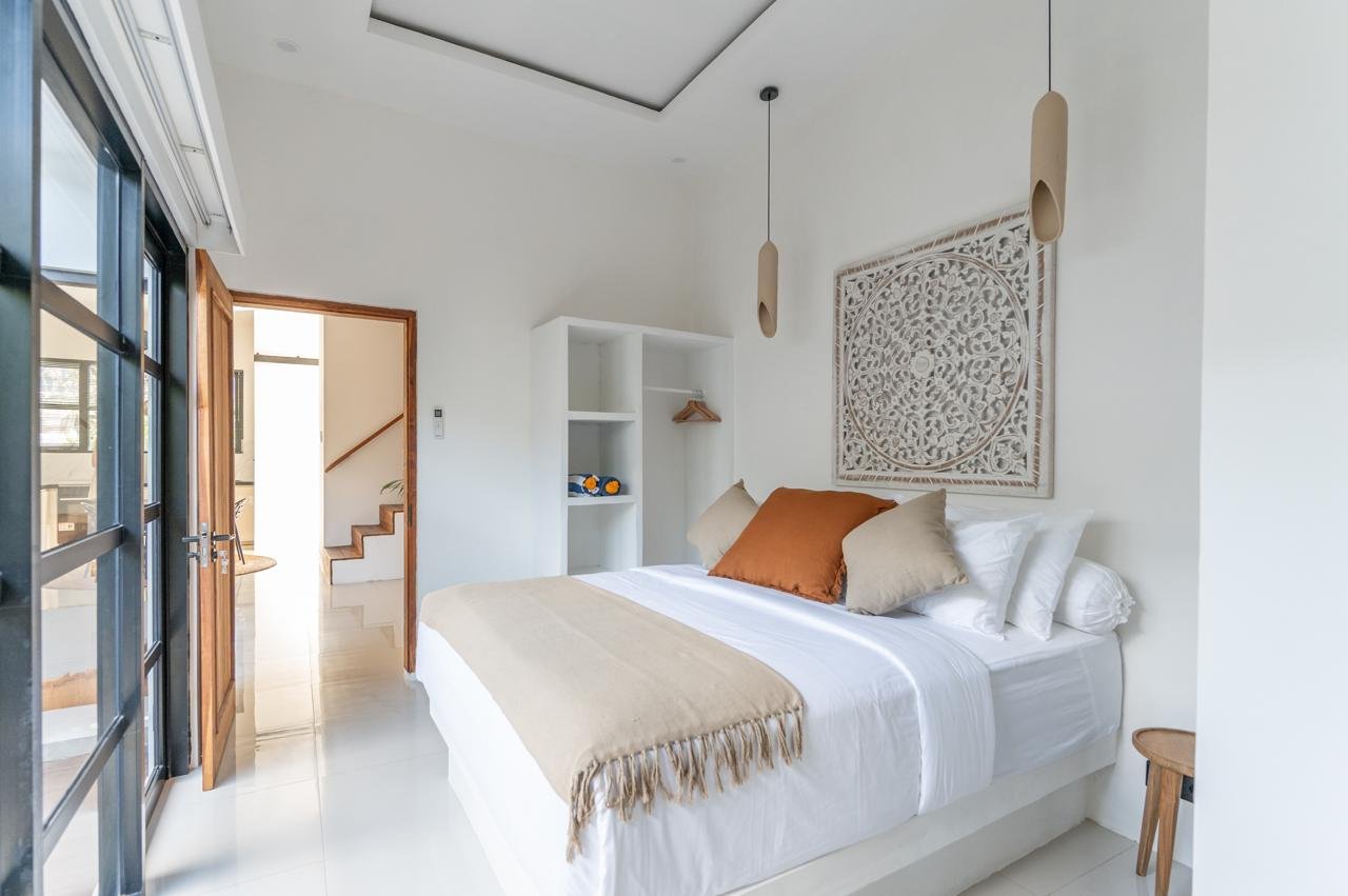 Modern 2-Bedroom Leasehold Villa with Private Pool & Sunken Living in Meruya, Canggu