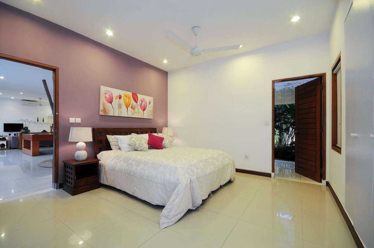 Freehold (SHM) 4-Bedroom Villa in Berawa, Canggu with Rooftop Lounge & Private Pool