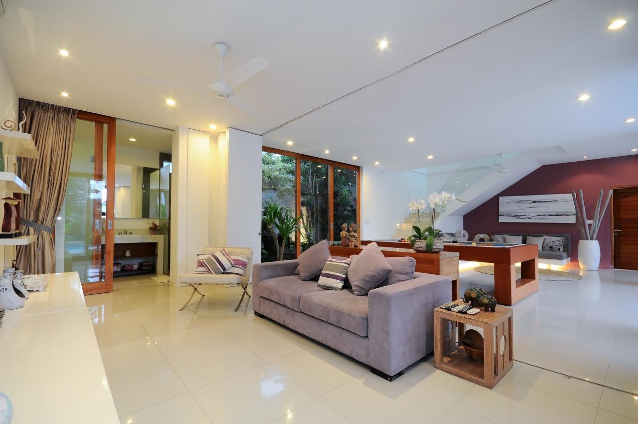 Freehold (SHM) 4-Bedroom Villa in Berawa, Canggu with Rooftop Lounge & Private Pool