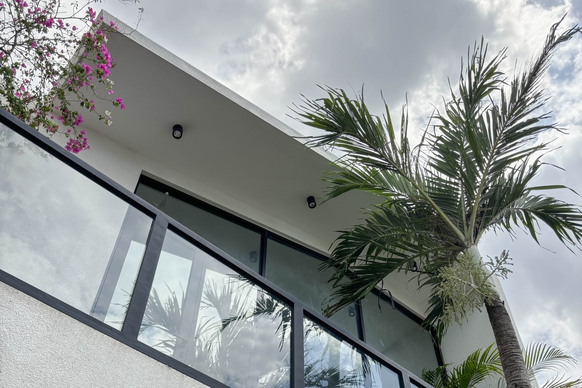 Fully Furnished 2-Bedroom Villa in Buduk between Canggu & Ubud — Prime Rental Location