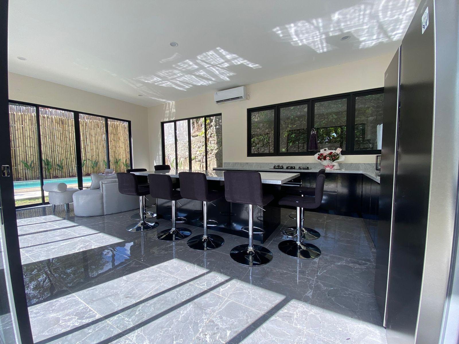 Modern 4-Bedroom Freehold Villa in Prime Umalas Near Seminyak & Canggu