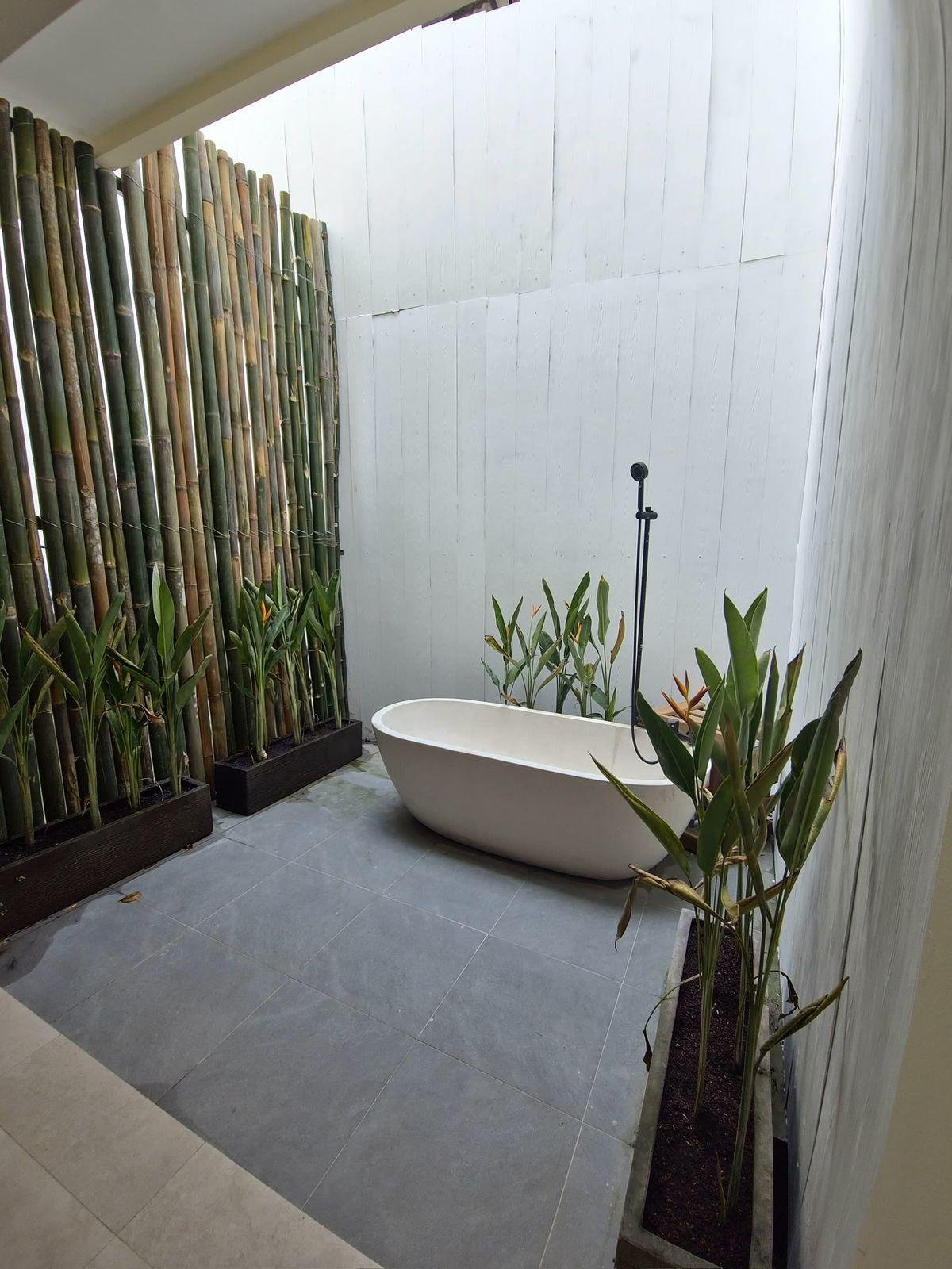 Modern 4-Bedroom Freehold Villa in Prime Umalas Near Seminyak & Canggu