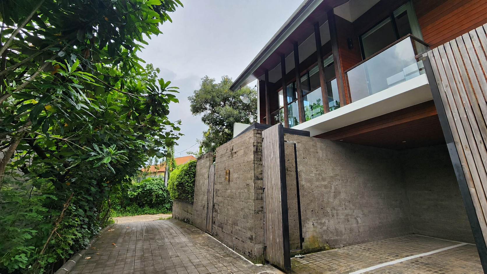 Premium 4-Bedroom Villa in Sanur — Luxury Living & Investment Opportunity